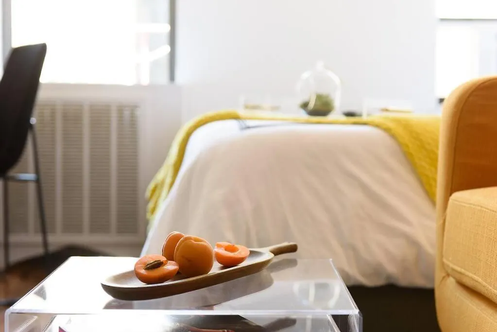 24-16 Studio Gramercy W D Gramercy location